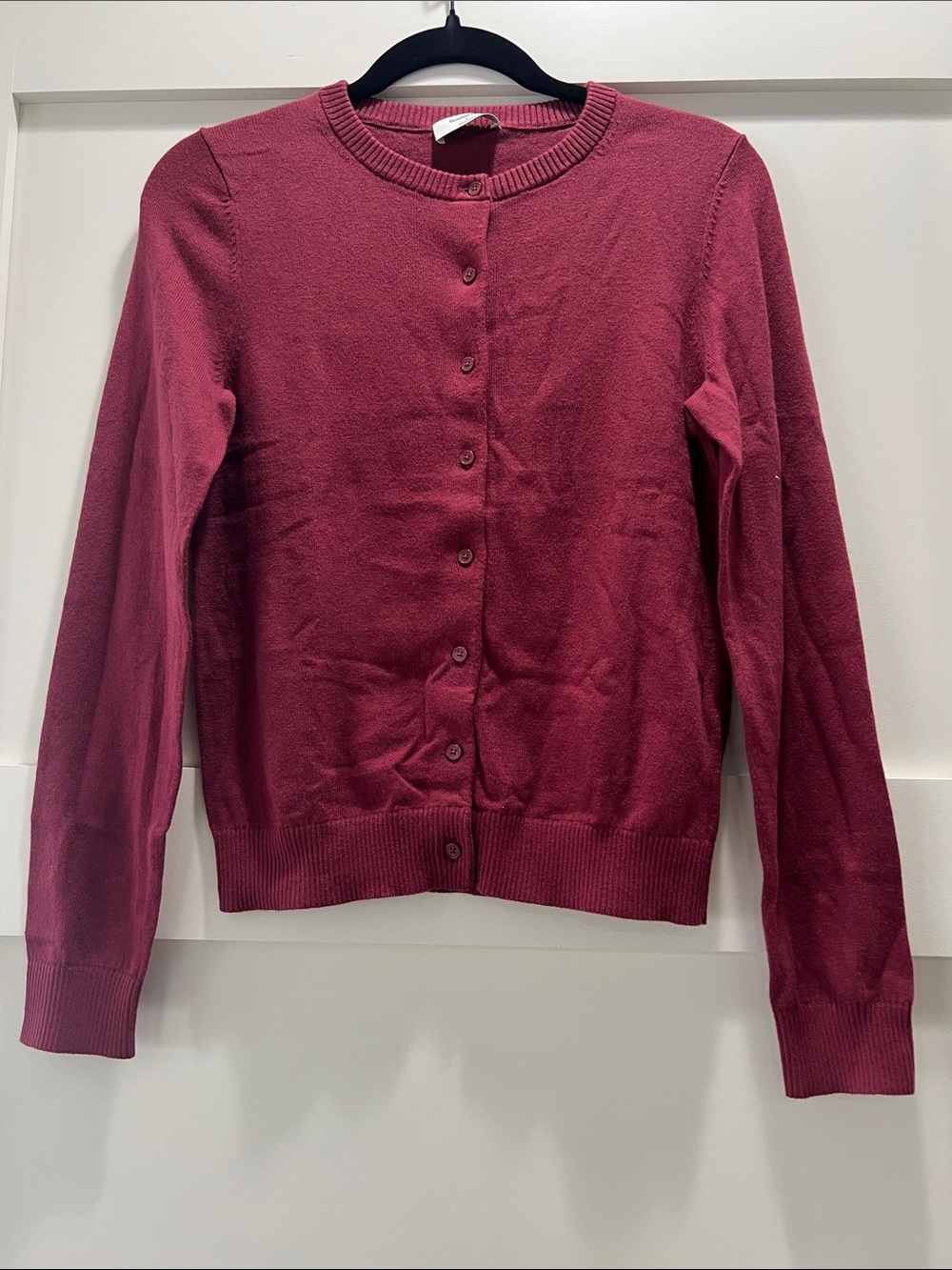 Aritzia Sunday Best BISCOTTI CARDIGAN Women's Crewneck Button Sweater - Berry